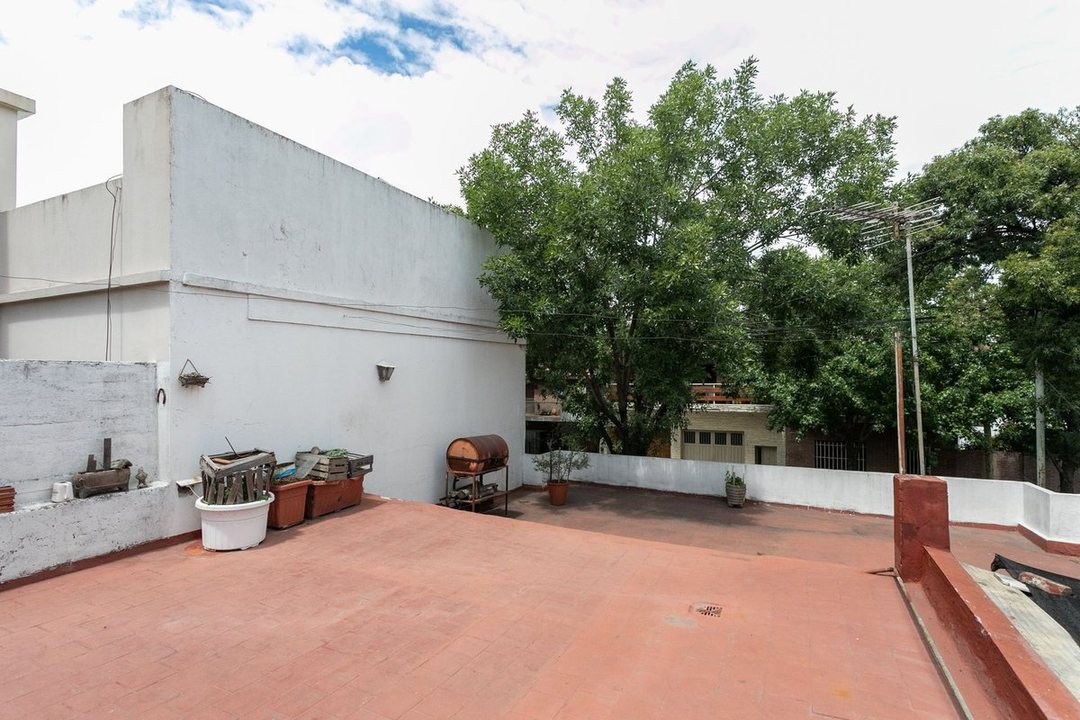 Casa en lote de 8.66 x 13