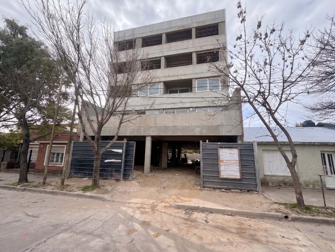 VENTA/DEPTO 1DORM/BALCÓN NORTE/COCHERA/BO.S.MARTIN