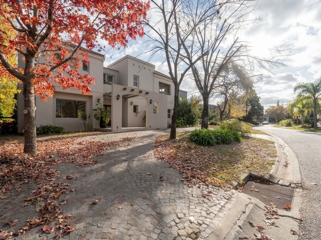 VENTA CASA PILAR