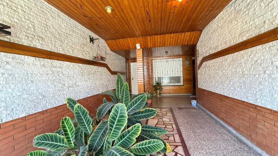Casa lote propio en venta con cochera Lanús oeste