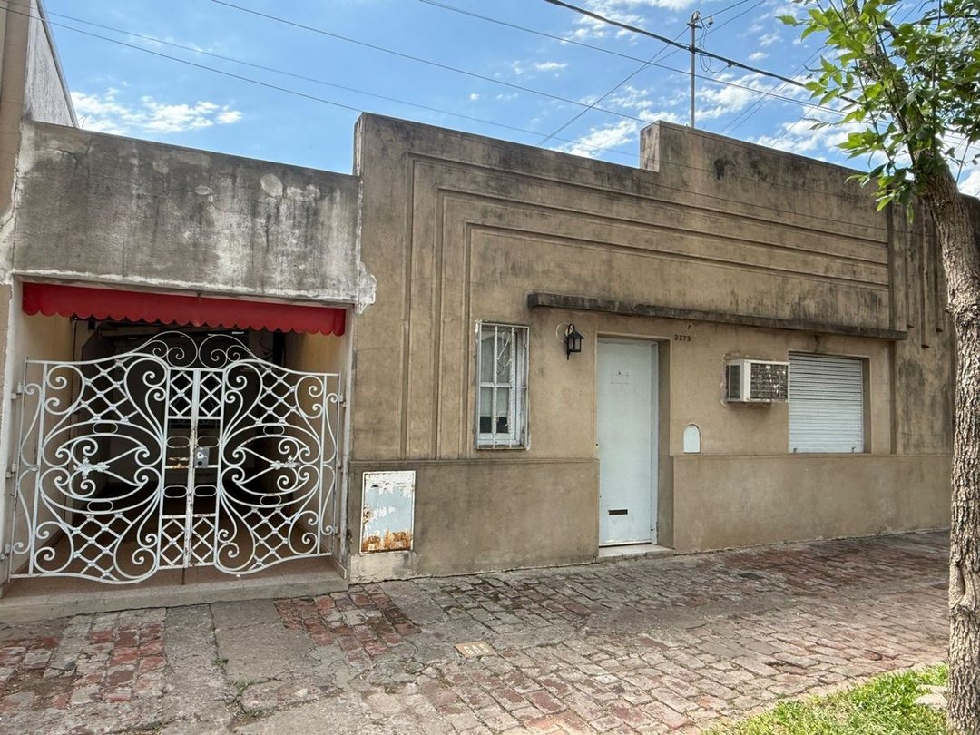 VENTA CASA CENTRICA - ESPERANZA
