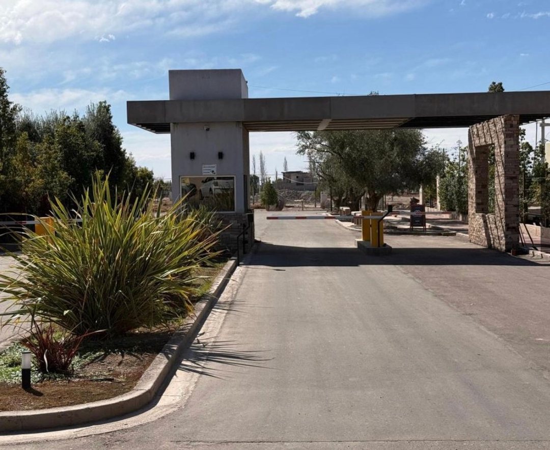 VENTA LOTE BARRIO PRIVADO LAS TACAS