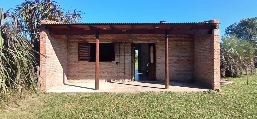 CASA EN ALQUILER 3 AMBIENTES CAROLINA CORRIENTES