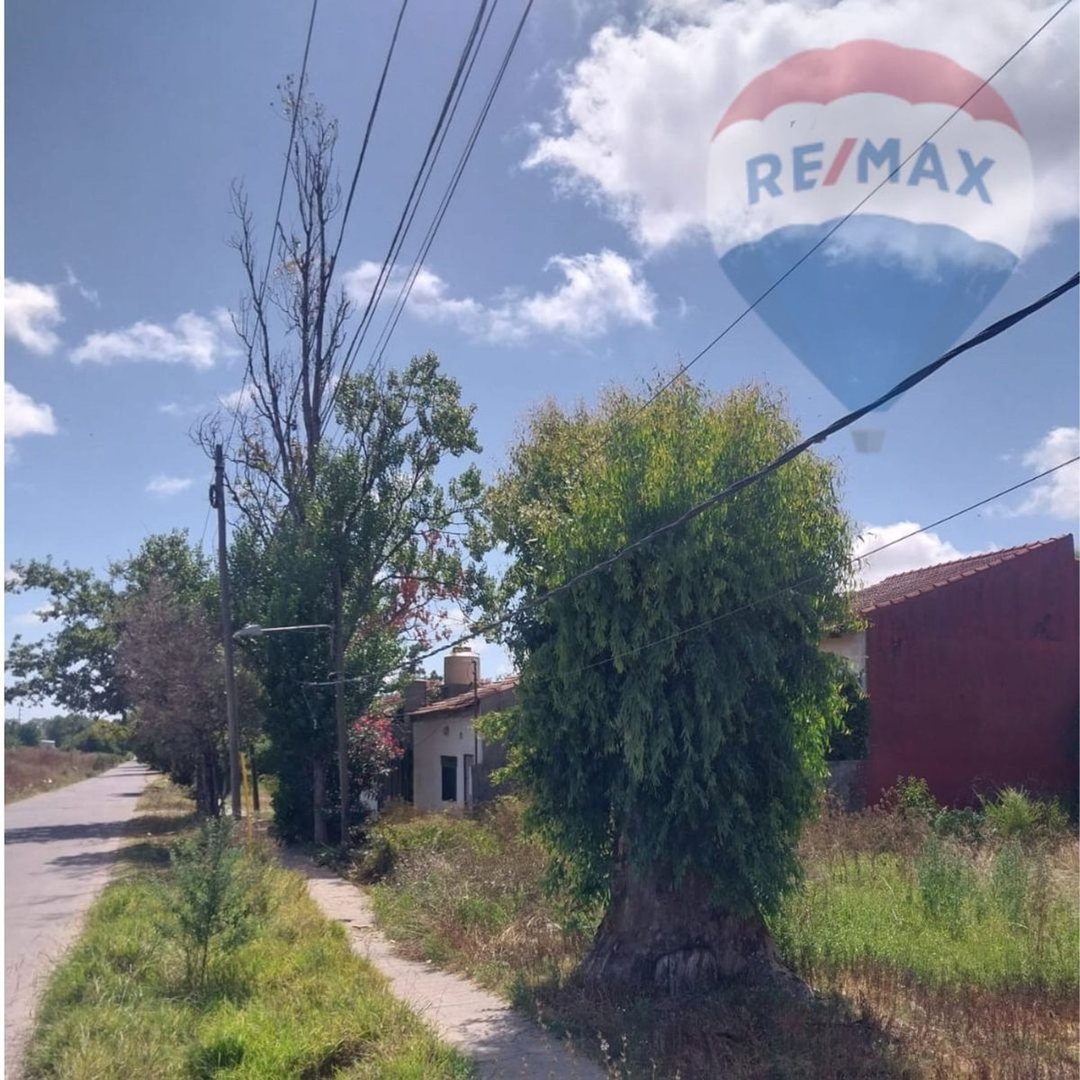 LOTE SOBRE AV 90 e/5 y 6 de 1223,75m2