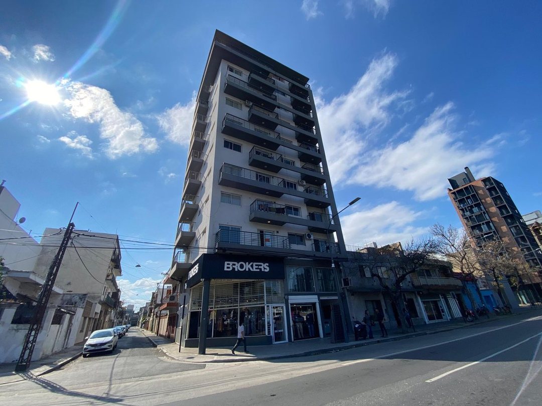 EDIFICIO CON RENTA ACTIVA - 27 UNIDADES + LOCAL