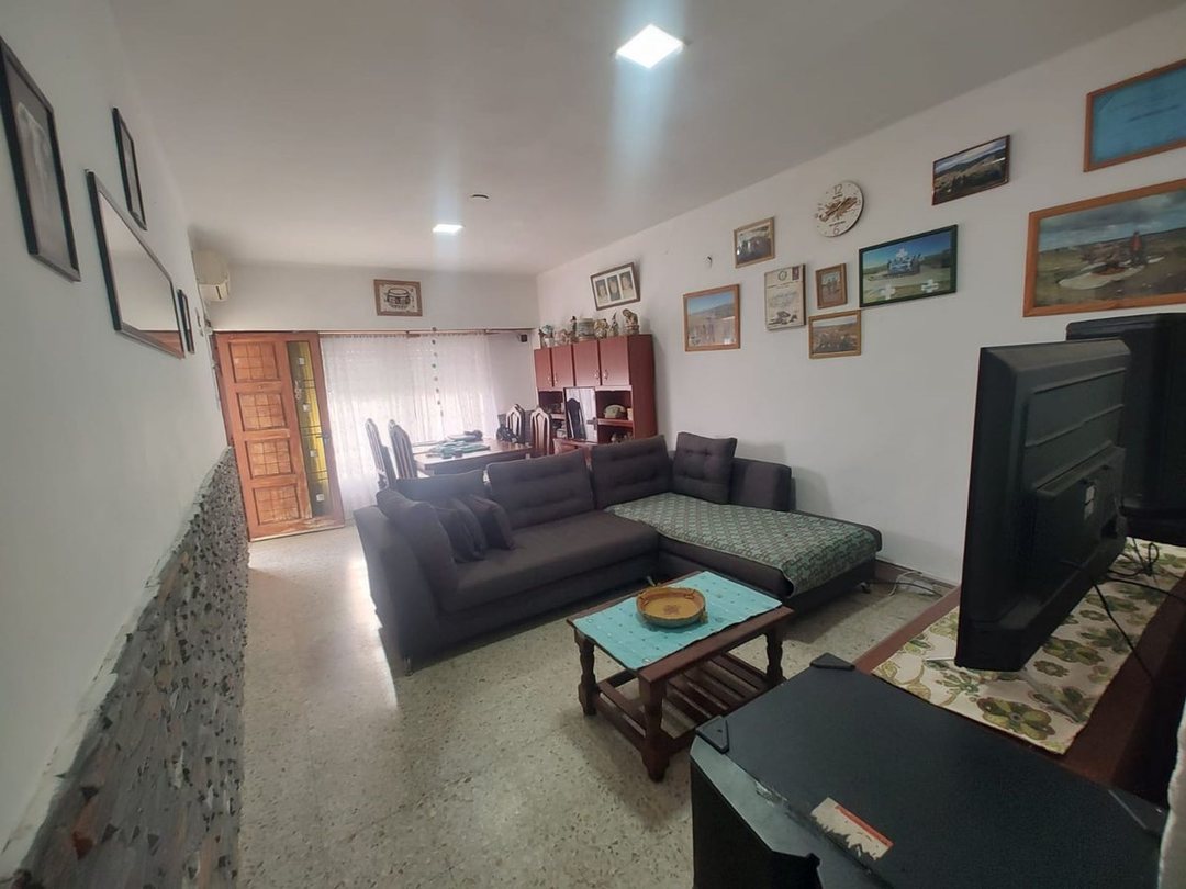 CASA 3 DORMITORIOS EN VENTA BERISSO QUINCHO PILETA