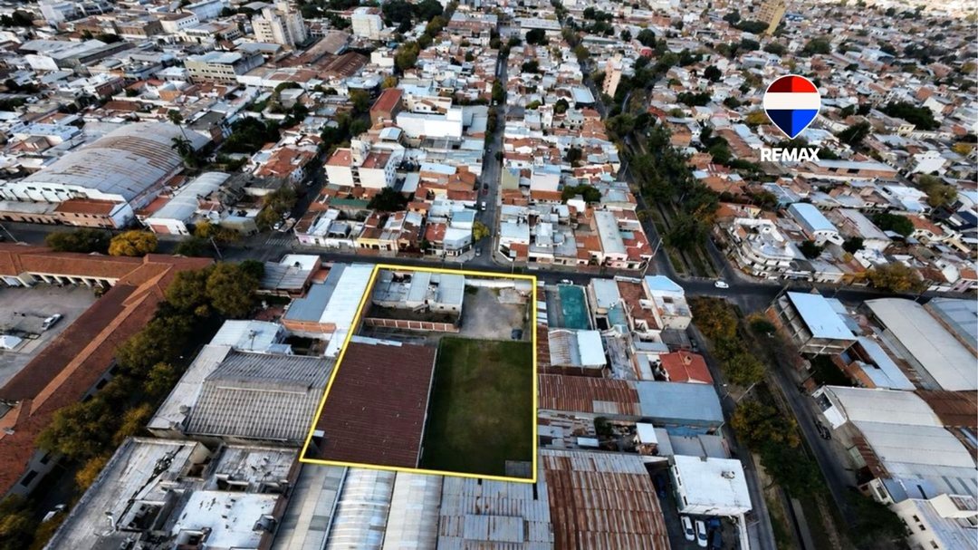 TERRENO VENTA DE 2671 M2 MACROCENTRO