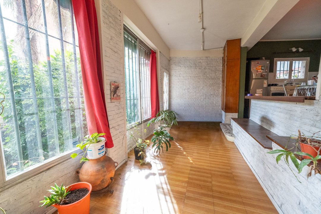 CASA PASILLO EN VENTA P.ALTA 2 DORMITORIOS CENTRO