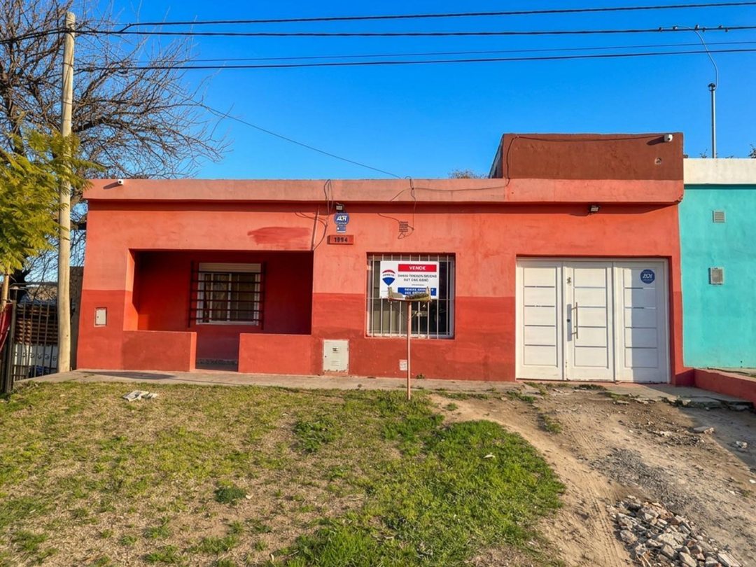 CASA 2 DORM + DEPTO APTA CREDITO GRUNBEIN