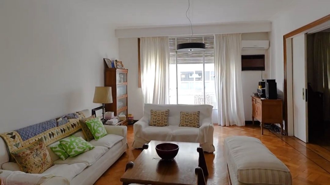 VENTA PISO 5 AMBIENTES Y 3 BALCONES TIPO CASA
