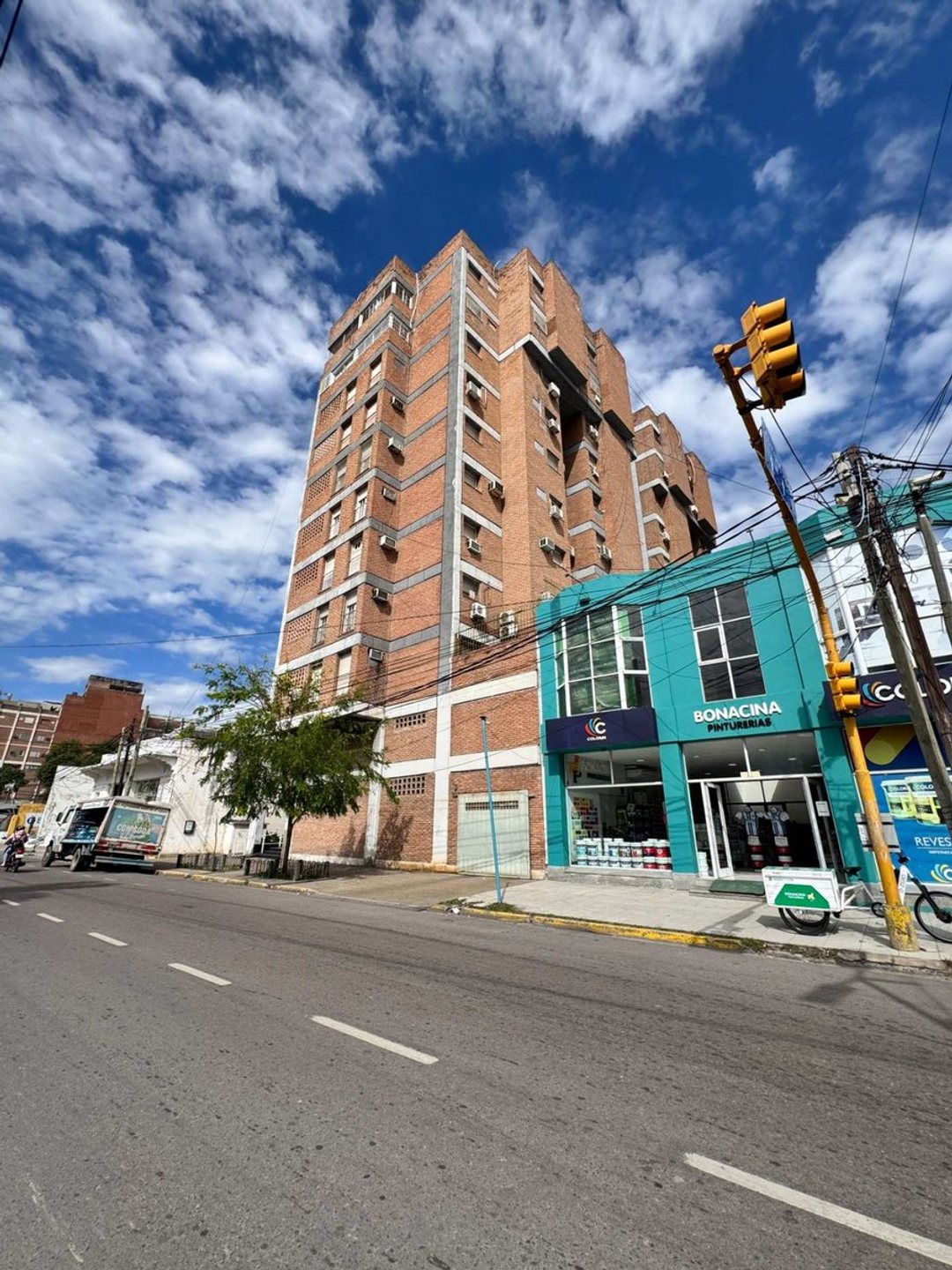Venta  Depto 3 Dorm. C/cochera en Belgrano Sur.