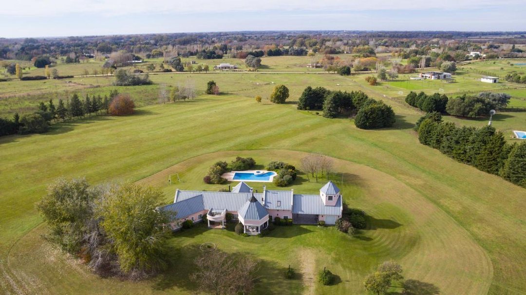 VENTA CHACRA DE 5,5 HS EN HARAS EL ARGENTINO LUJAN