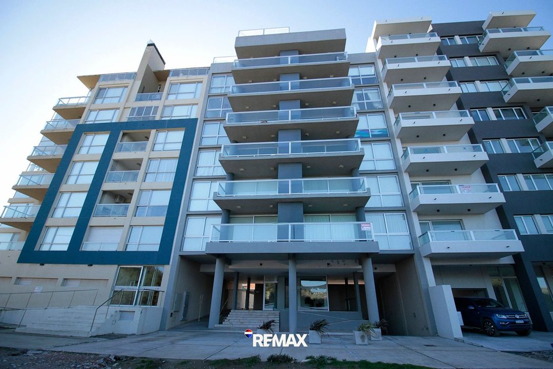 VENTA DE DEPARTAMENTE FRENTE AL MAR EN MH DEL ESTE