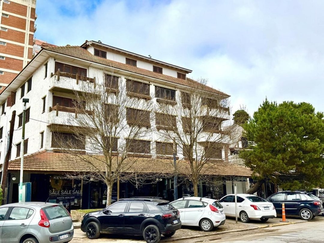VENTA DE DEPARTAMENTO EN PINAMAR CENTRO