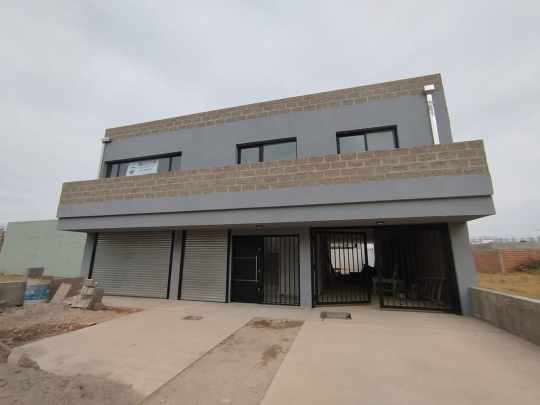 ALQUILER LOCAL COMERCIAL A ESTRENAR, CIPOLLETTI