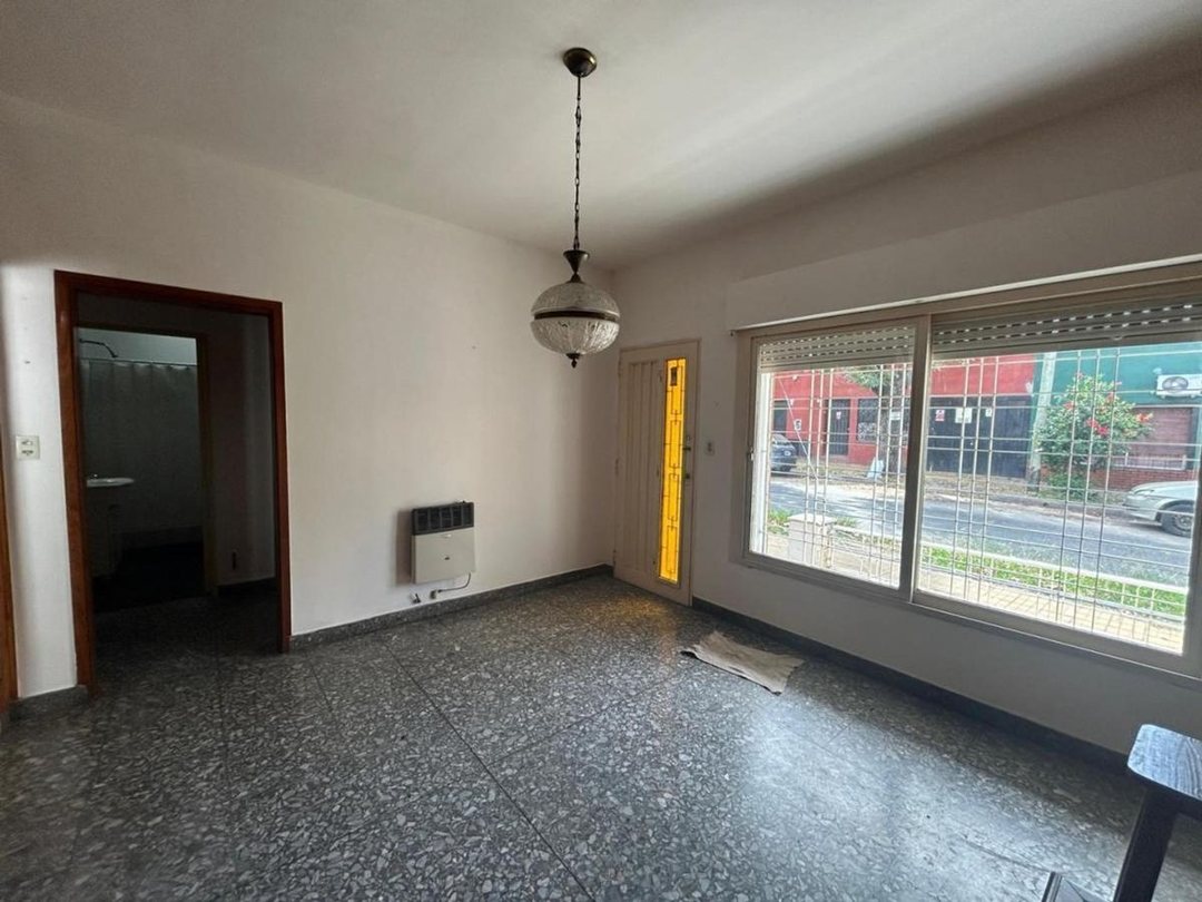 VENTA EXCELENTE PH AL FTE. PATIO S/EXP.  V. MAIPU