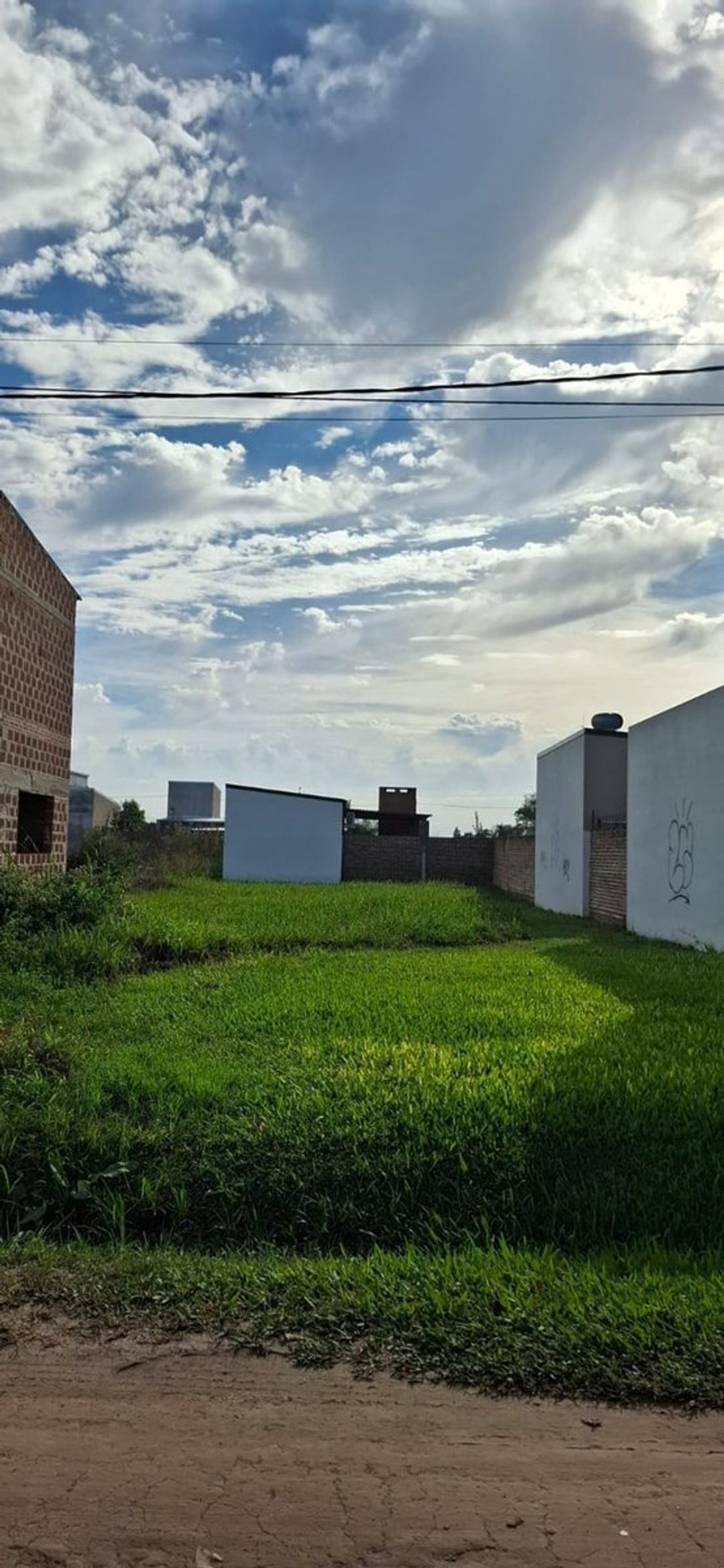 VENTA TERRENO BARRIO BARRIO RESIDENCIAL