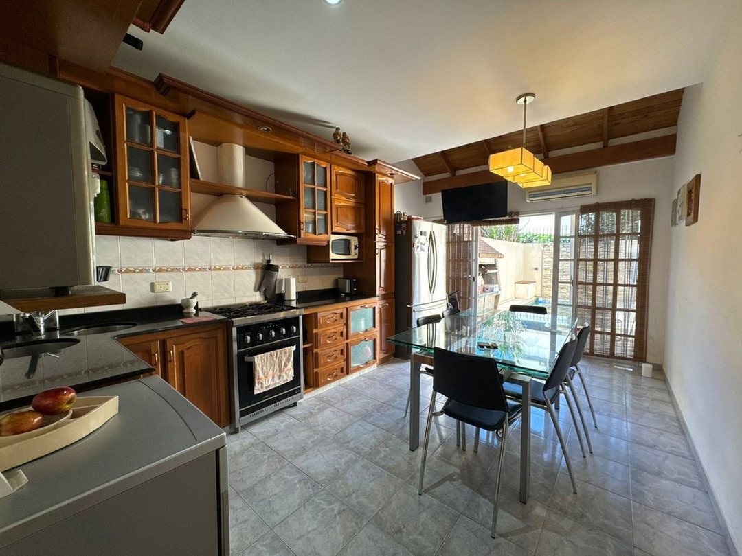 OPORTUNIDAD !!! Excelente Triplex Ramos Mejía