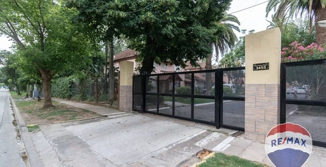 Venta de casa 5 ambientes en Morris, Hurlingham.