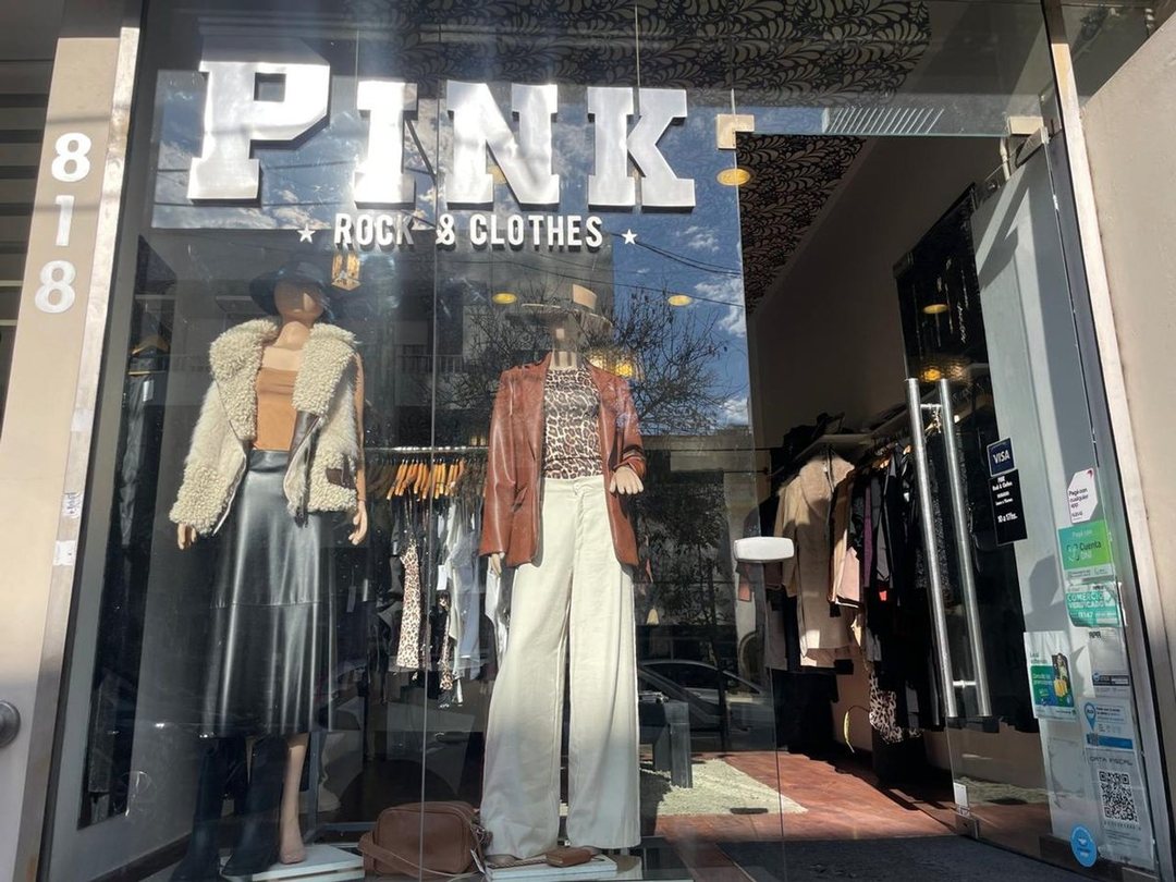 LOCAL COMERCIAL EN VENTA LA PLATA CON DEPOSITO