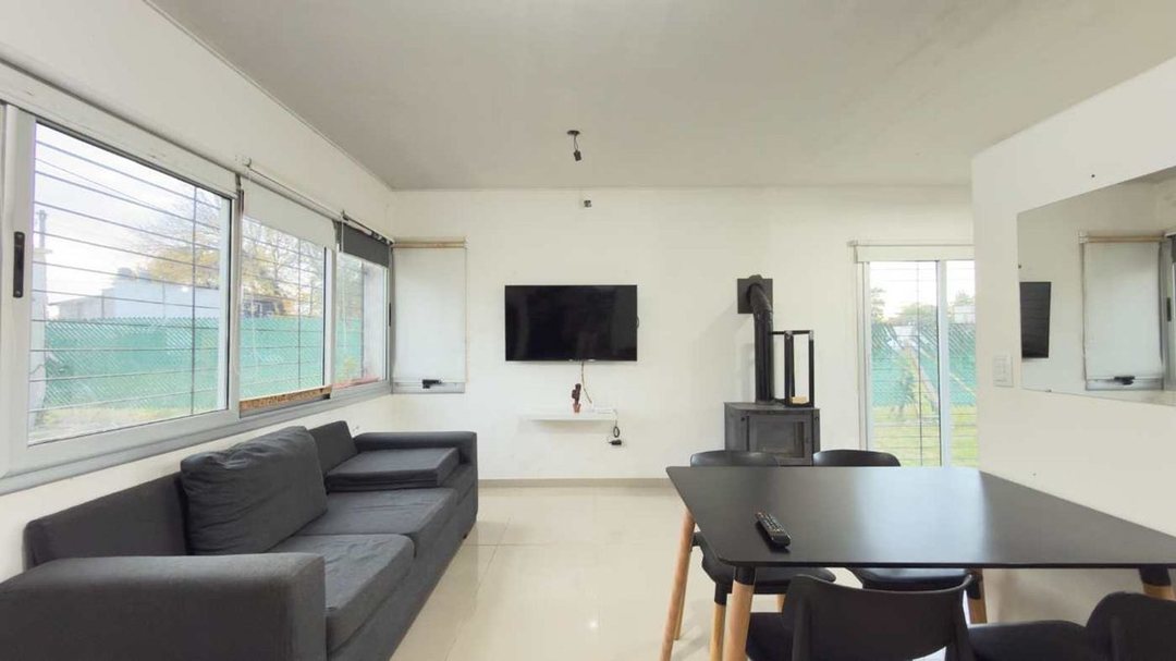 CASA EN VENTA SAN CARLOS LA PLATA 2 DORMITORIOS