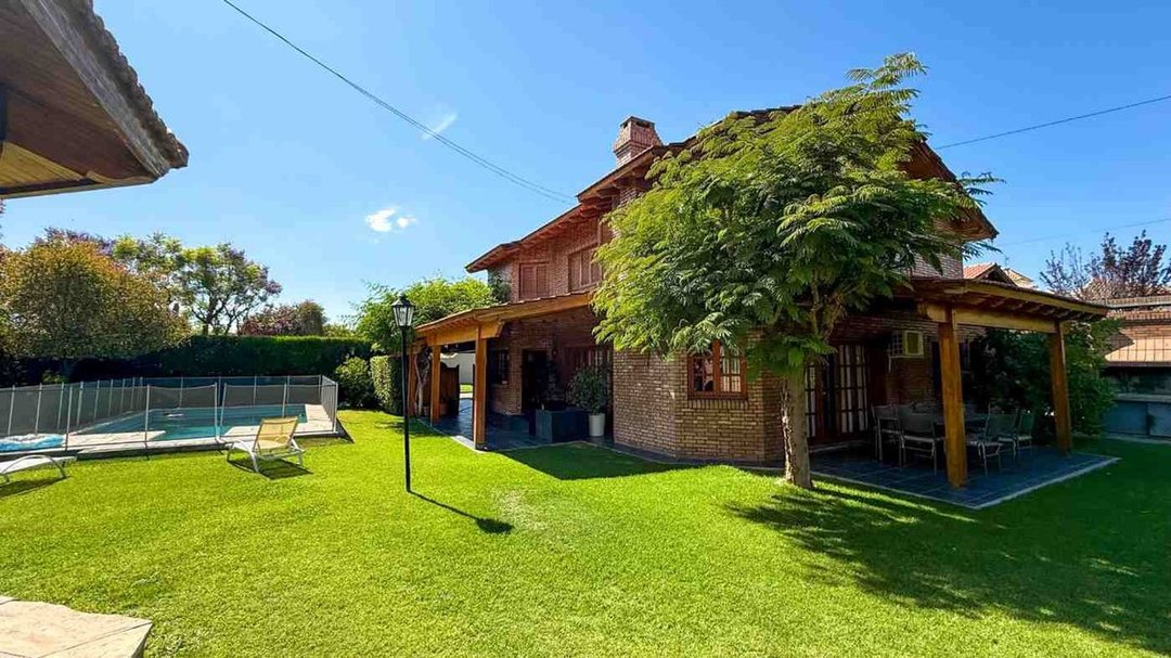 Casa en venta en Barrio Privado de Godoy Cruz