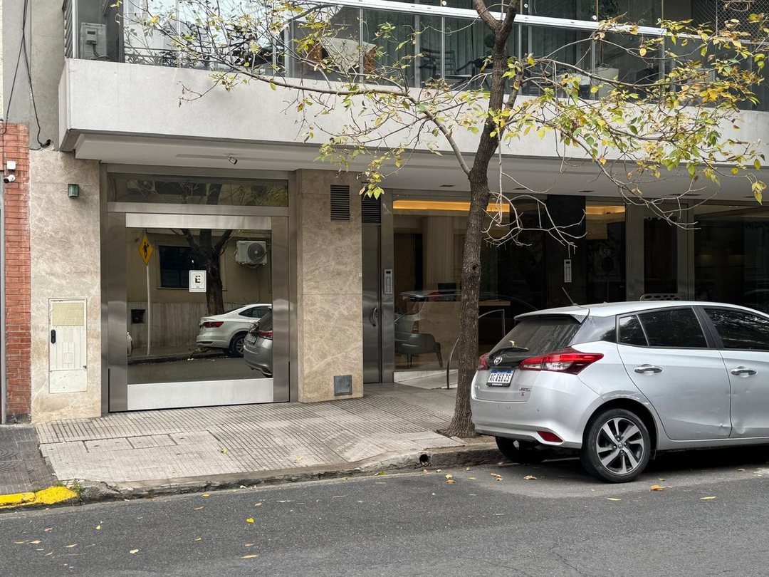 COCHERA INDIVIDUAL CON ACCESO DIRECTO