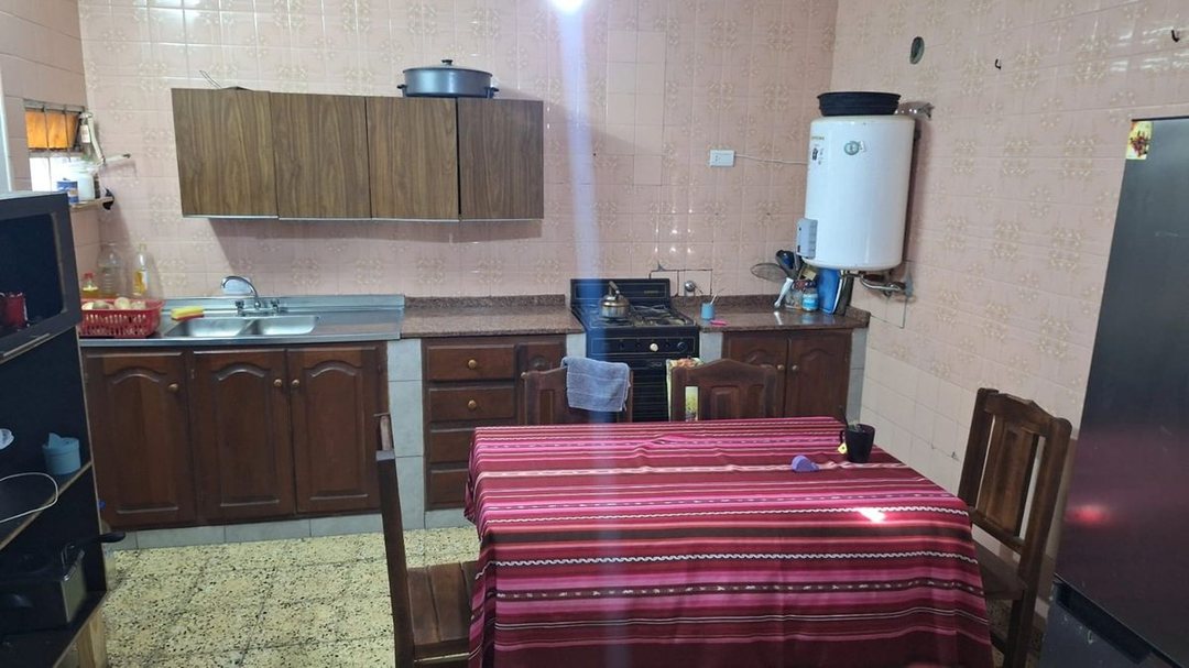 Venta casa a refaccionar zona Aguirre y Libertad