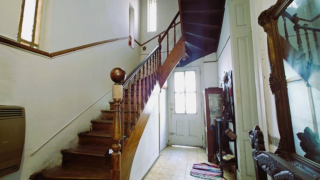 Venta CASA 4/5 Amb V. Urquiza A Reciclar - Permuta