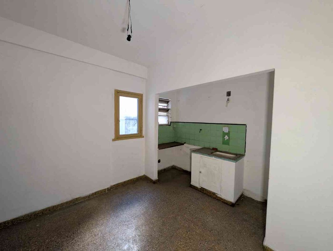 VENTA PH 2 AMB 1ER PISO A RECICLAR SARANDI