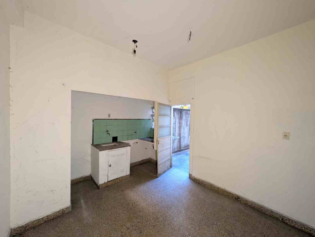 VENTA PH 2 AMB PB PATIO A RECICLAR SARANDI