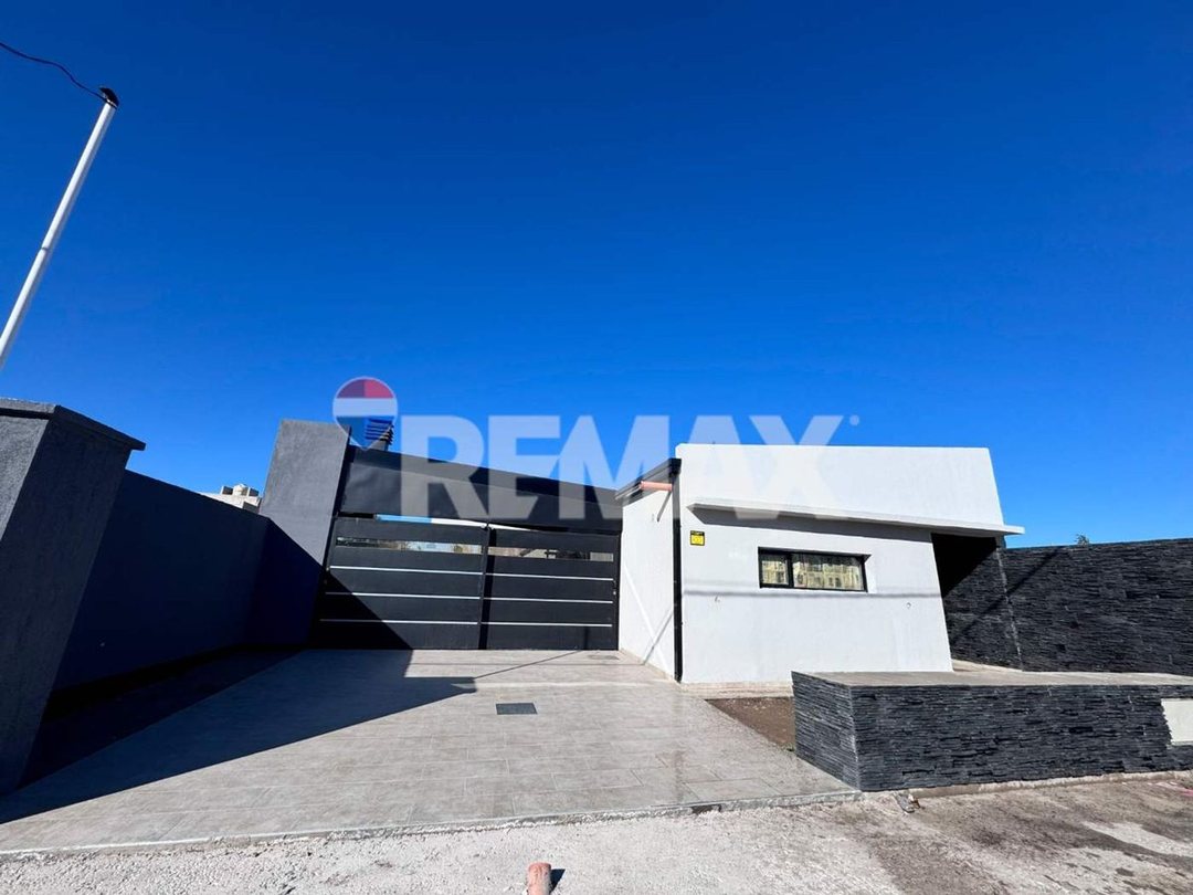 EN VENTA CASA 3 DORMITORIOS EN PB A ESTRENAR