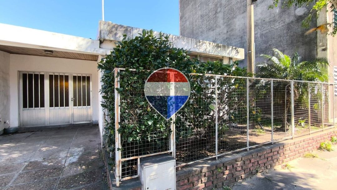 CASA 3 DORM + COCHERA
