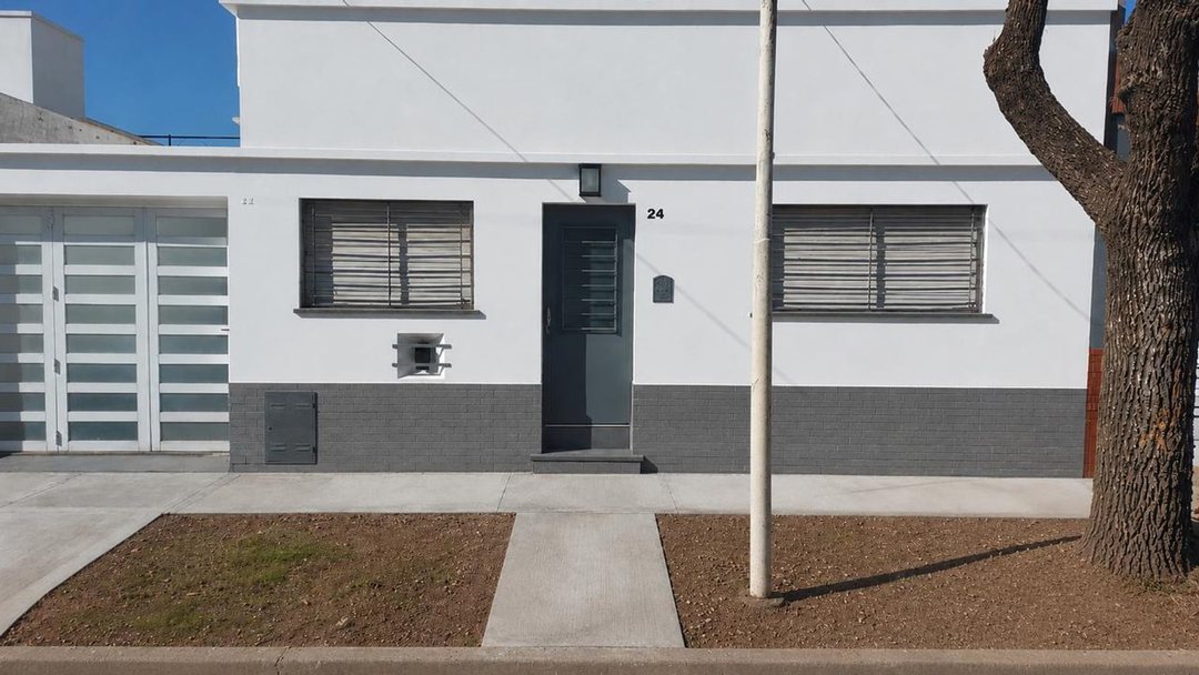 CASA EN VENTA EN PERGAMINO CON GARAGE