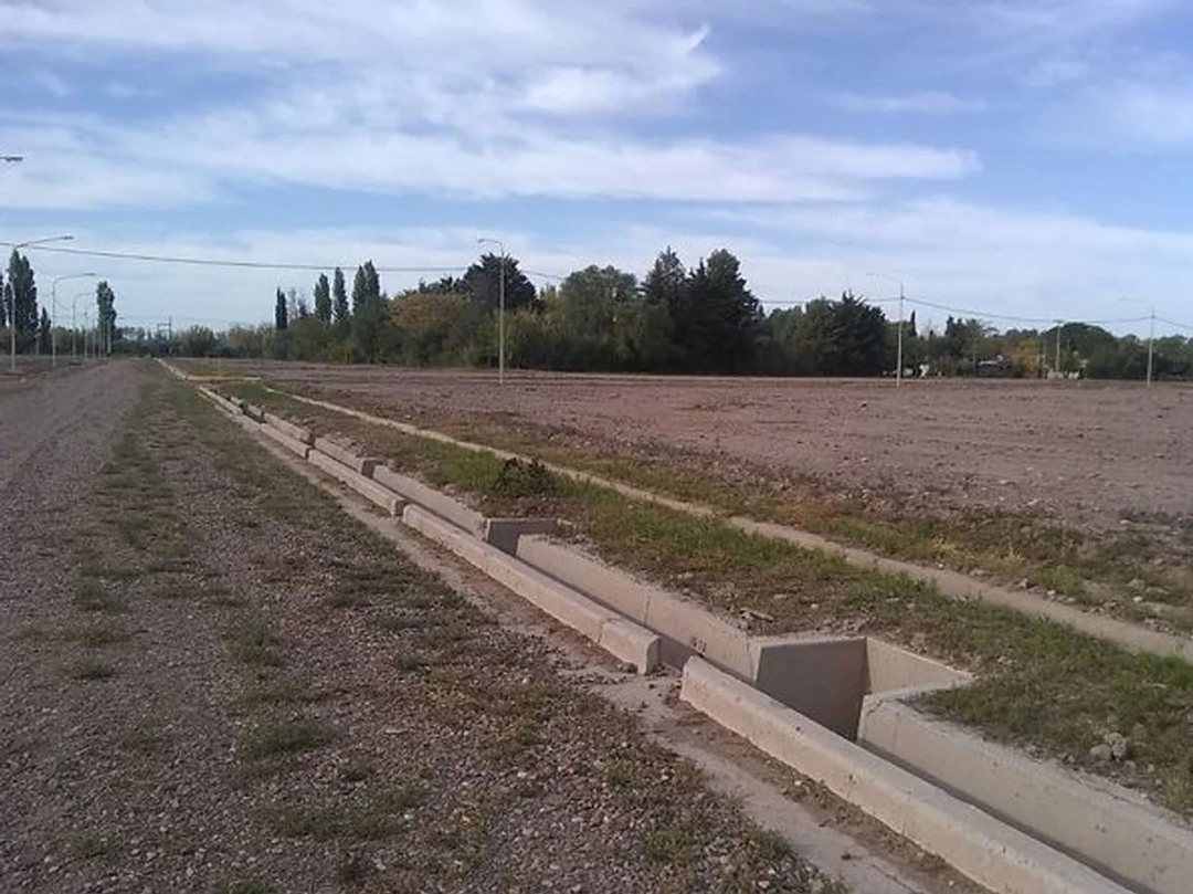 VENTA LOTE EN PLAN 28 AGUA Y ENERGIA MAIPU