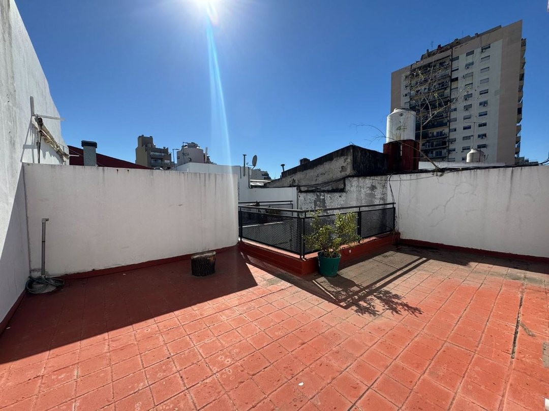 VENTA PH DE 2 AMB C/TERRAZA FLORES- APTO CREDITO