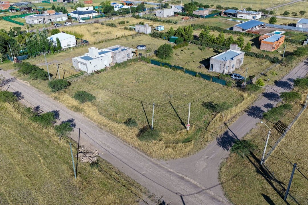 VENTA DE TERRENO DE 1.108 M² EN Bo. LOS CHAÑARES