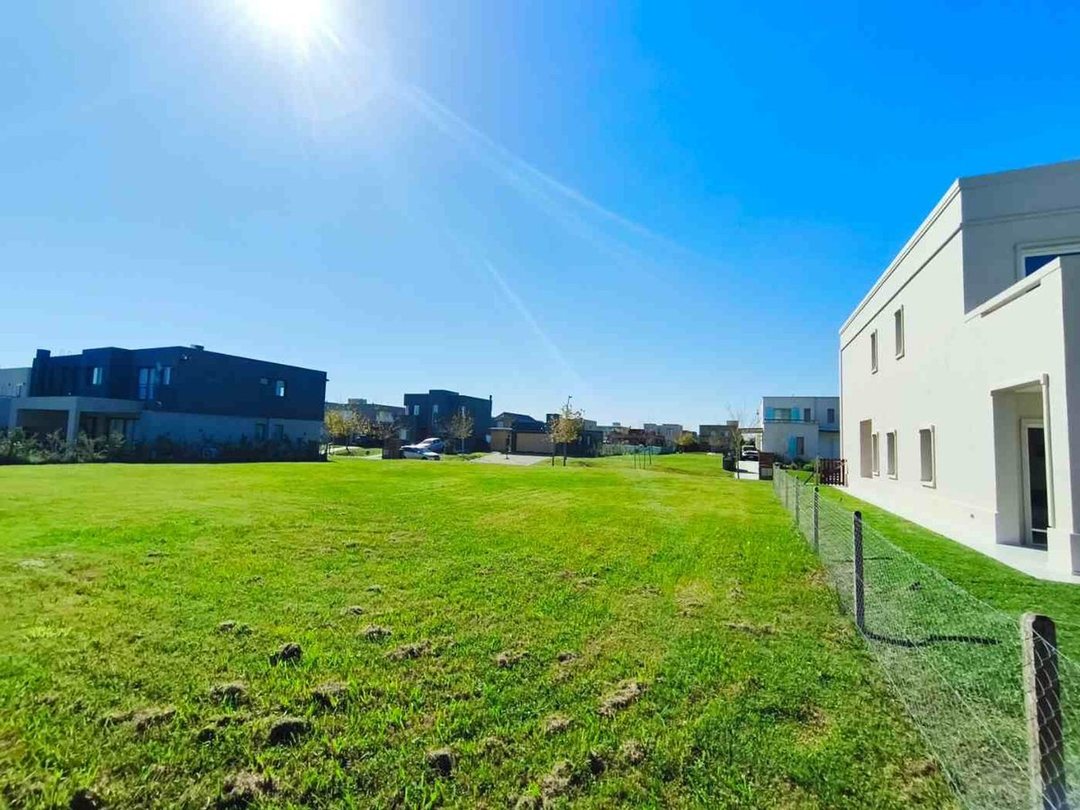Venta Lote Premium en Puertos Araucarias Escobar