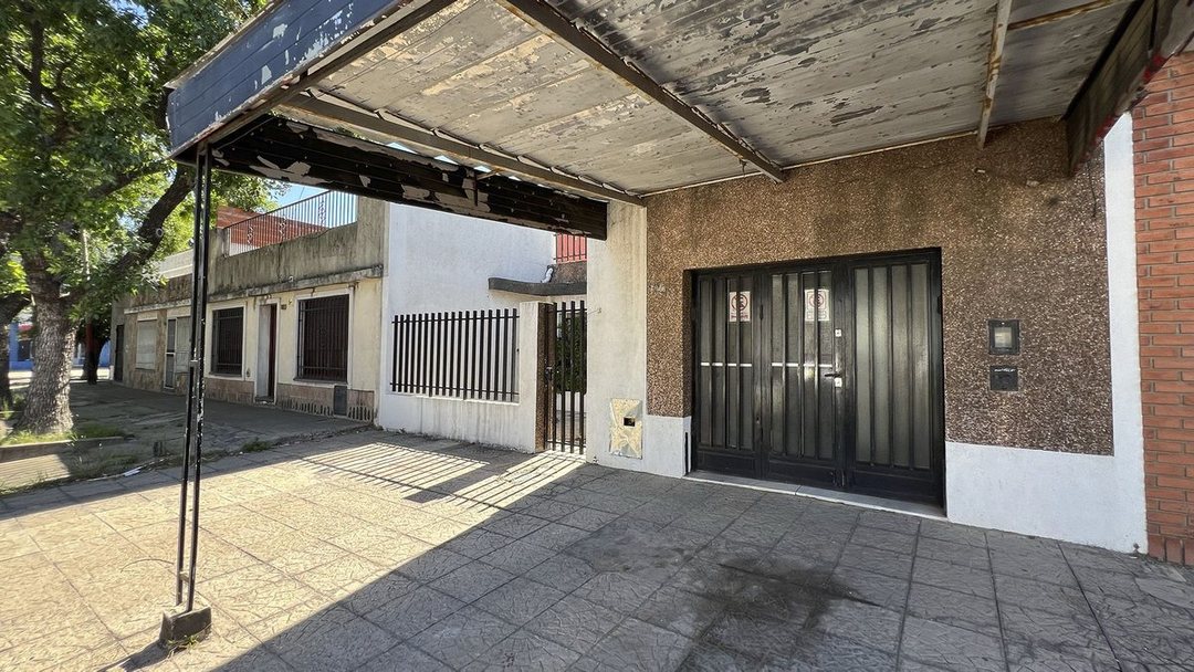CASA EN VENTA. BELLA VISTA. APTA CREDITO