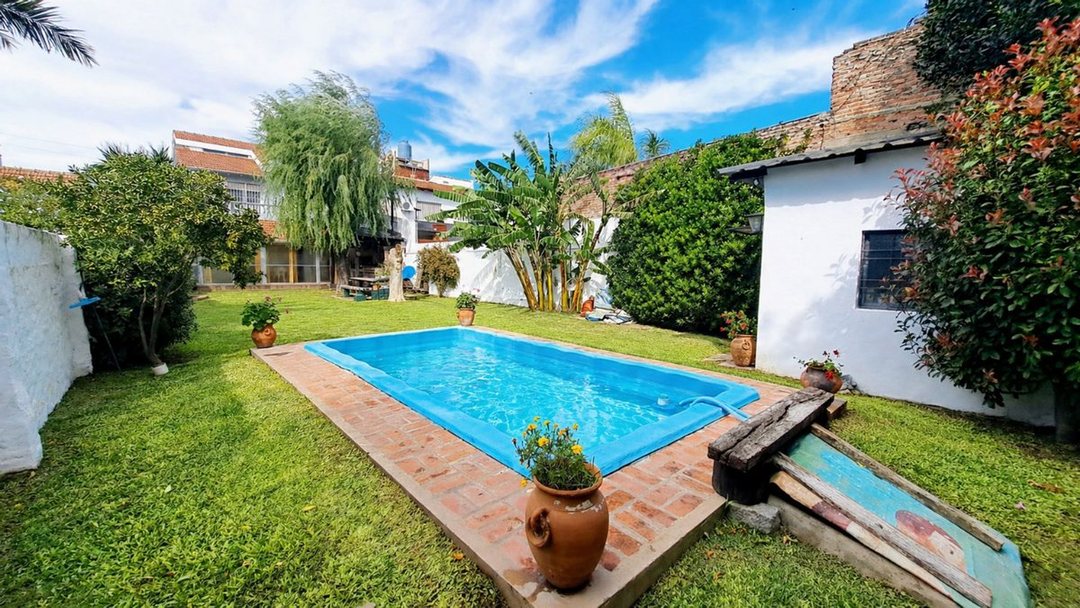 VENTA CASA 5 AMB GARAGE QUINCHO PILETA M. CORONADO