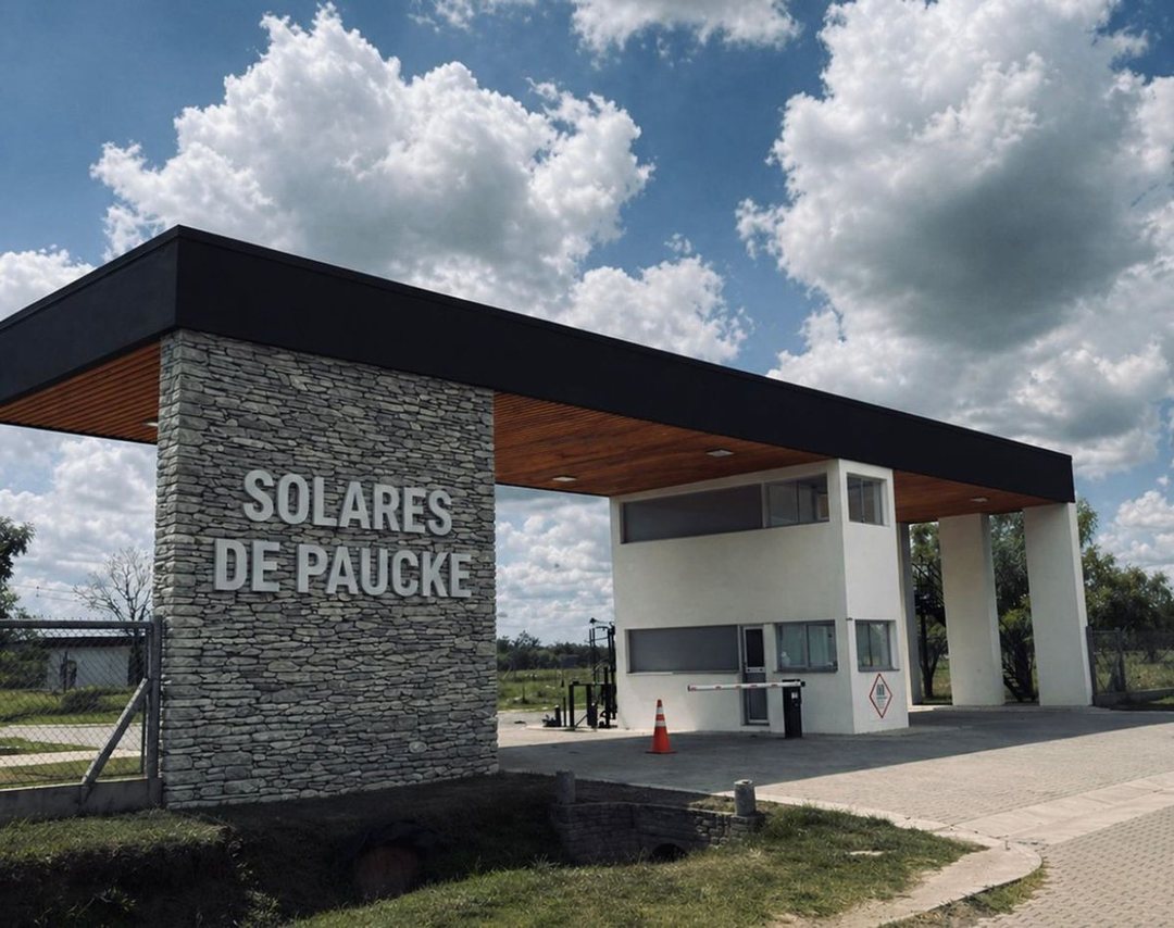 LOTE EN VENTA SOBRE BV PRINCIPAL!