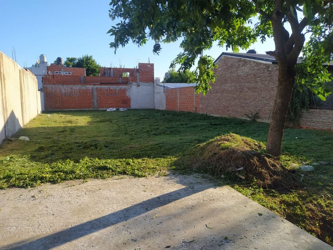Oportunidad terreno 300 m² – Detras a La Virginia