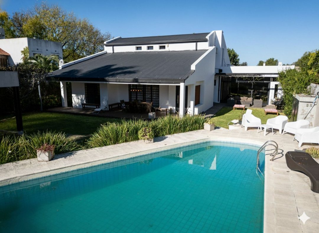CASA EN VENTA GONNET