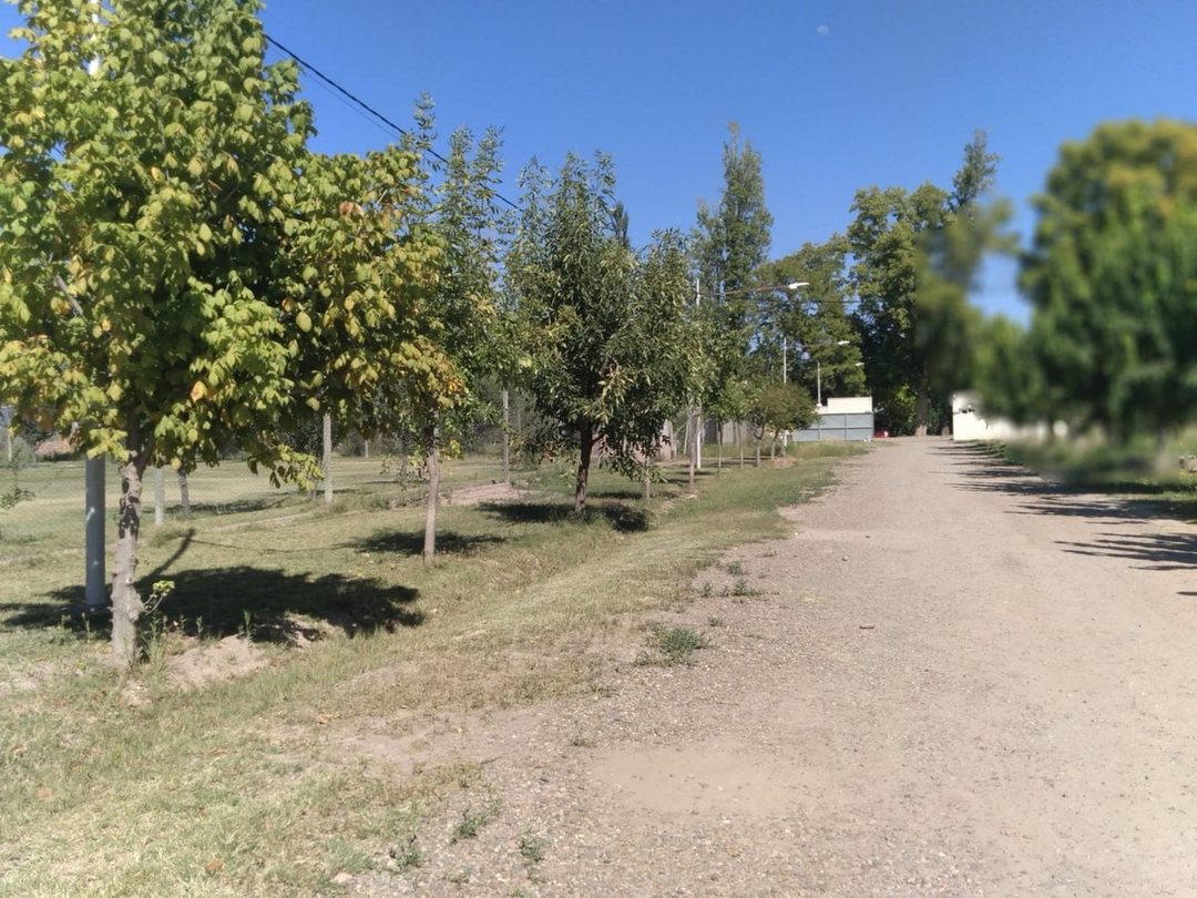 LOTE VENTA CHACRAS DE CORIA LUJAN CALLEJÓN PRIVADO