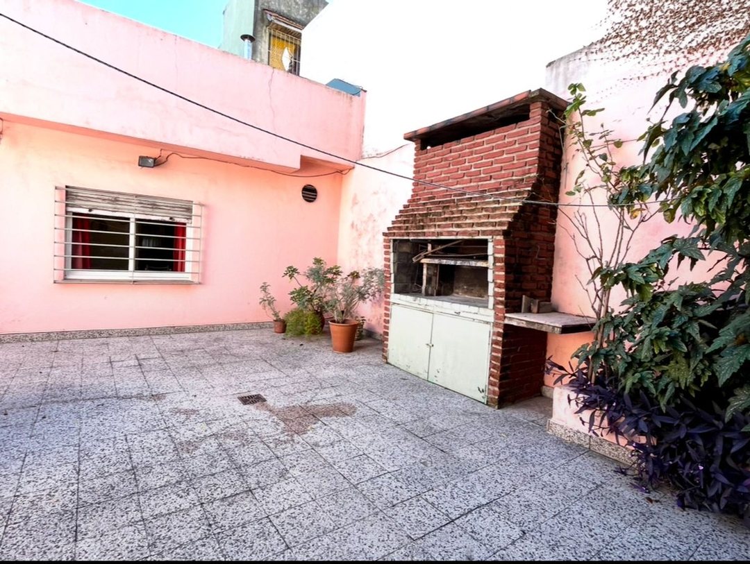 VENTA CASA LOTE PROPIO 3AMB.COCH PARQUE AVELLANEDA