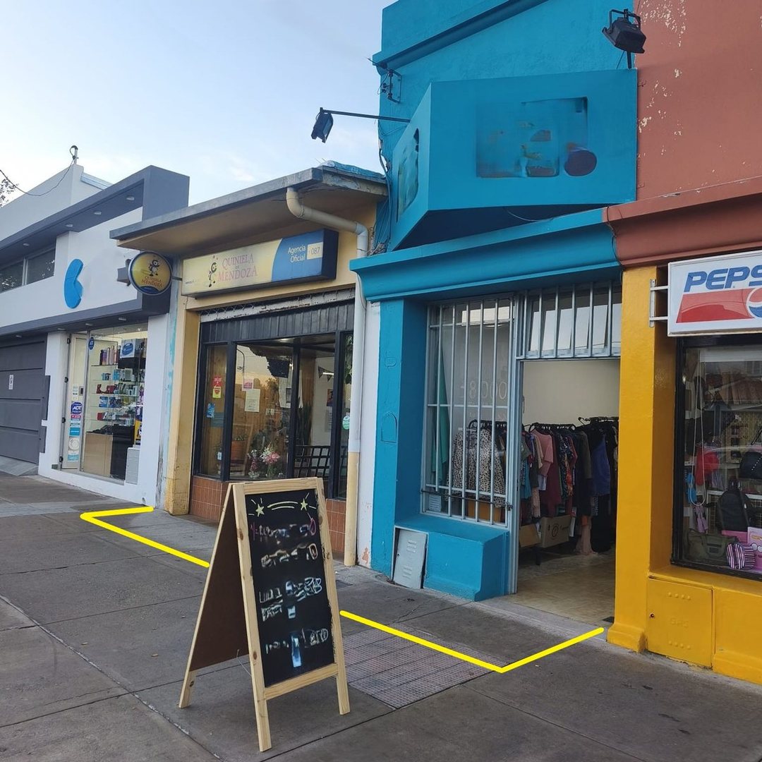 Venta Locales Comerciales céntricos en La Consulta
