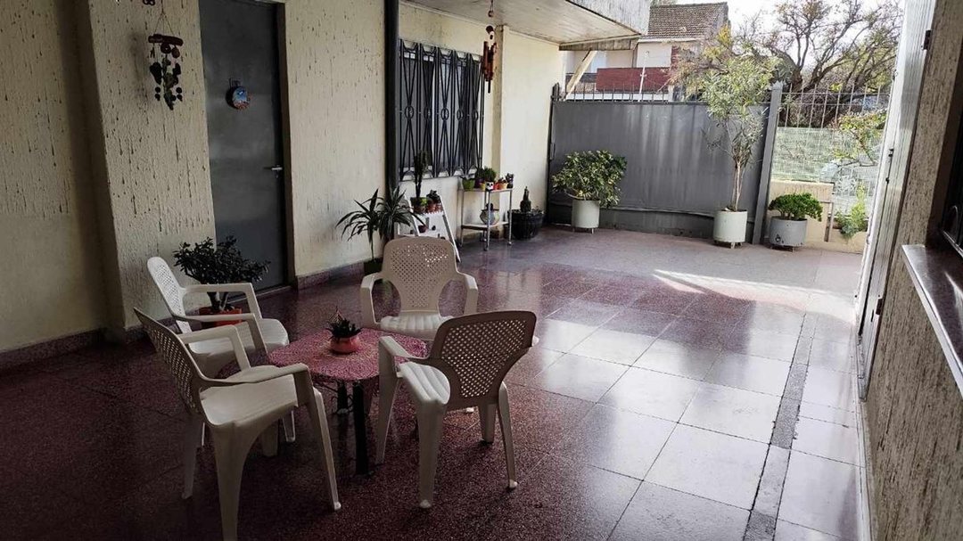 CASA  3 AMBIENTES VENTA LUIS GUILLON APTO CREDITO