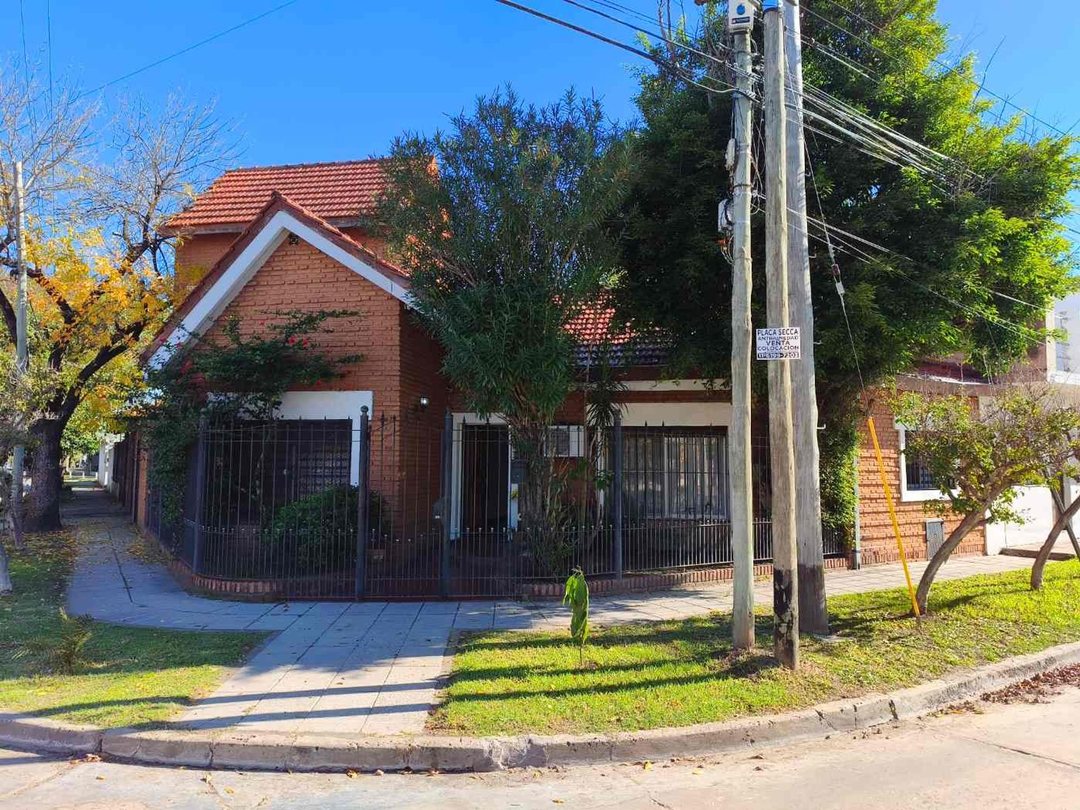 Casa 6 amb c/ patio, garage y playroom, Hurlingham
