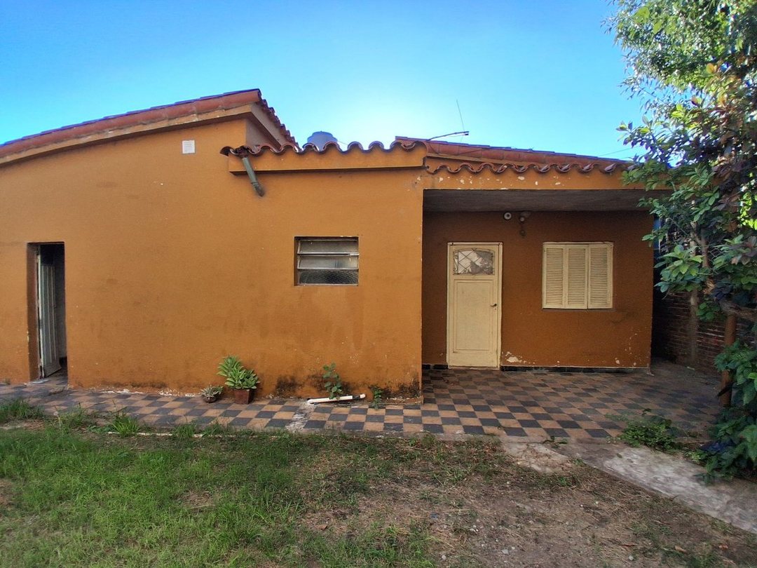 Venta de  Casa de 1 Dormitorio a Refaccionar