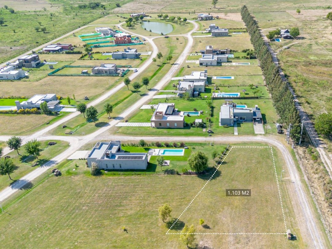 Venta terreno barrio privado Las Calandrias